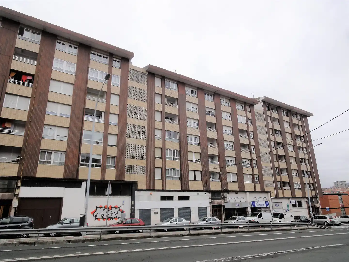 Außenansicht von Geschaftsraum zum Verkauf in Barakaldo 