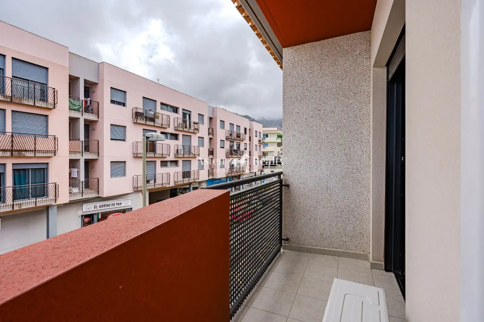 Terrasse von Dachboden zum Verkauf in Adeje mit Klimaanlage, Privatgarten und Terrasse