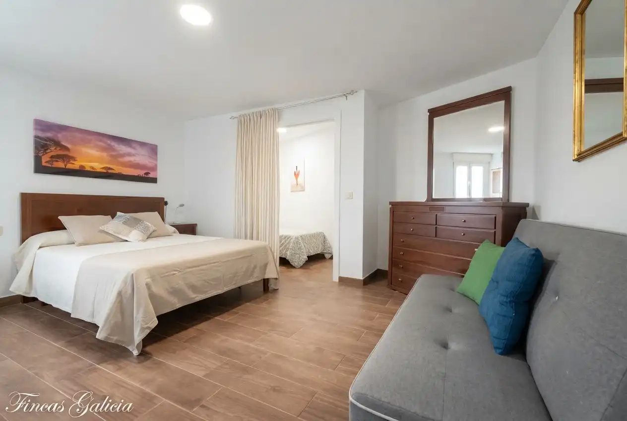 Dormitori de Casa o xalet en venda en Monterrei amb Aire condicionat, Calefacció i Jardí privat