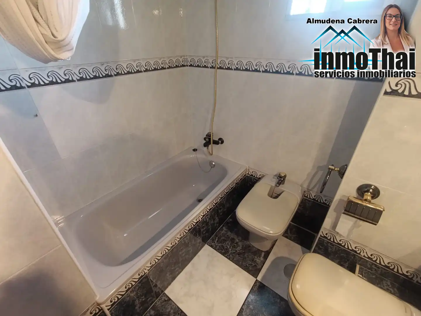 Badezimmer von Wohnung zum Verkauf in Jerez de la Frontera