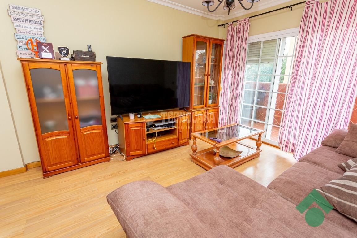 Living room of Flat for sale in Algeciras