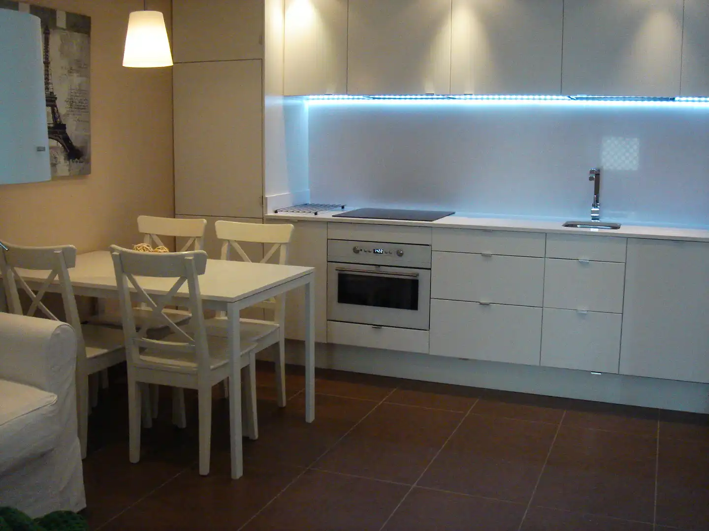 Cuina de Apartament de lloguer en Barcelona amb Aire condicionat, Calefacció i Moblat