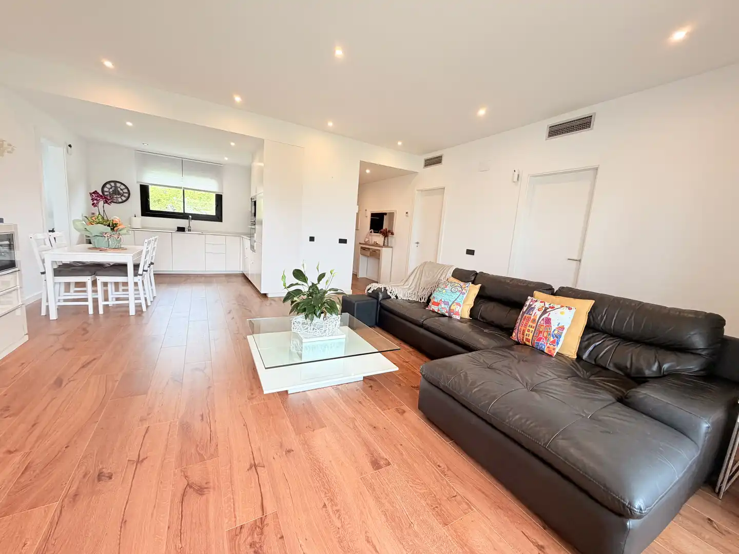 Sala de estar de Casa o chalet en venta en Cunit con Aire acondicionado y Terraza