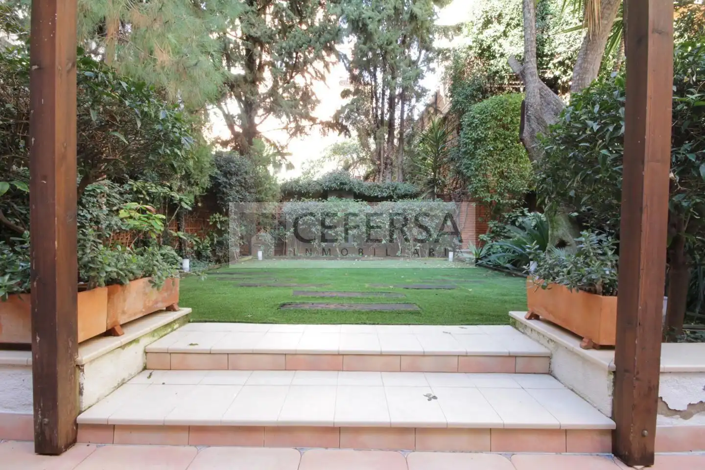Jardí de Casa o xalet en venda en Barcelona amb Aire condicionat, Jardí privat i Terrassa