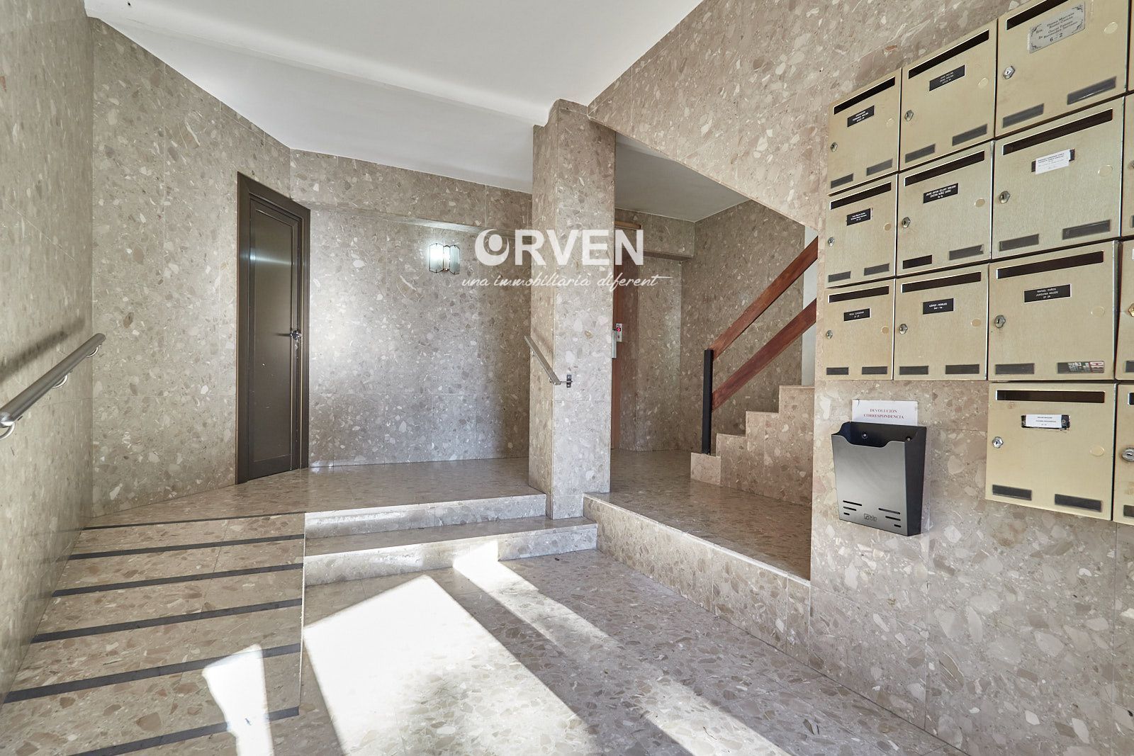 Piso en venta en Torredembarra con Calefacción, Terraza y Horno