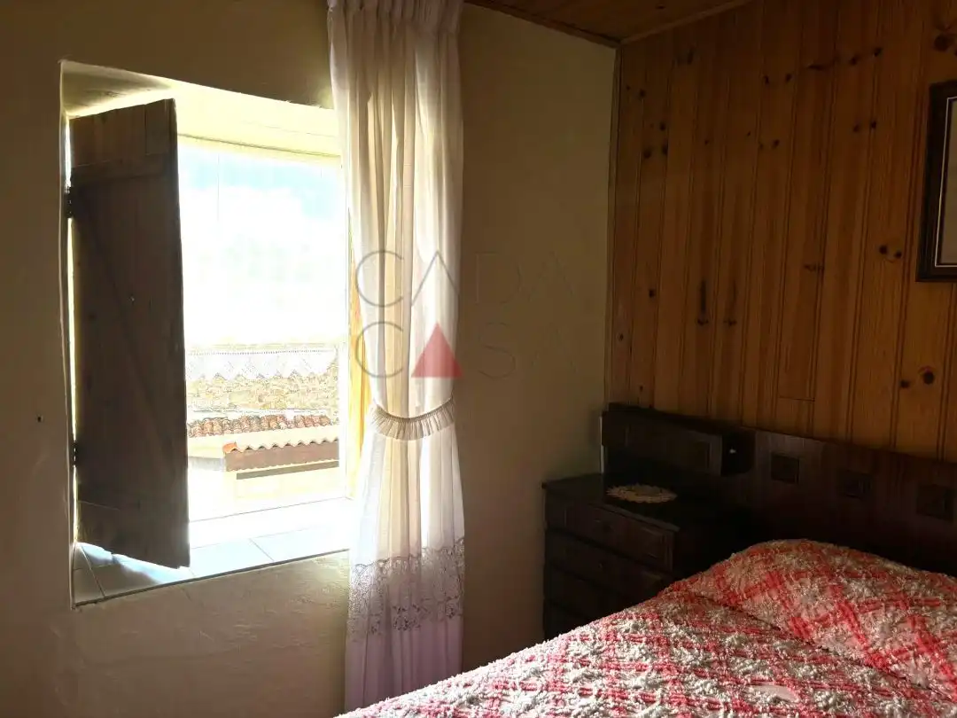 Dormitori de Casa adosada en venda en Campoo de Enmedio amb Terrassa, Traster i Moblat