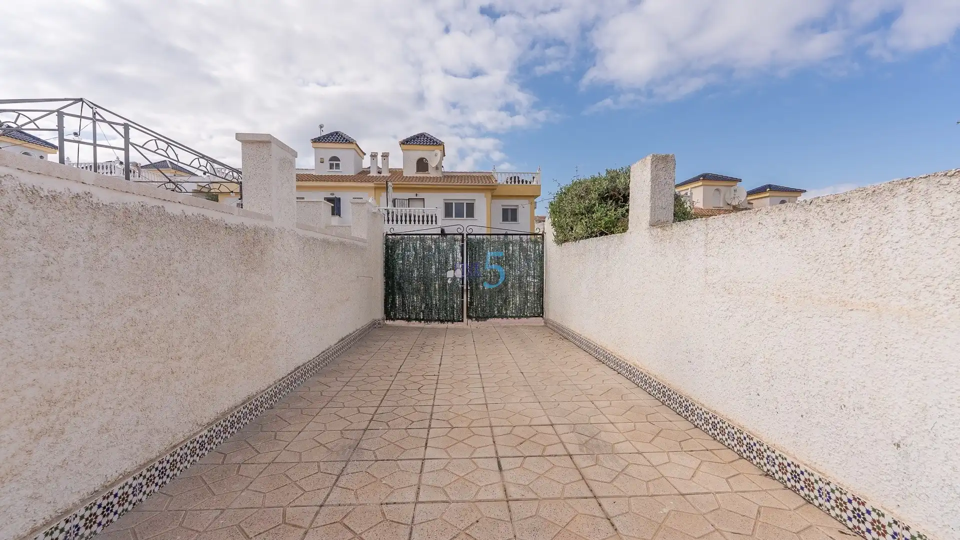 Jardí de Casa o xalet en venda en Rojales amb Aire condicionat, Terrassa i Traster
