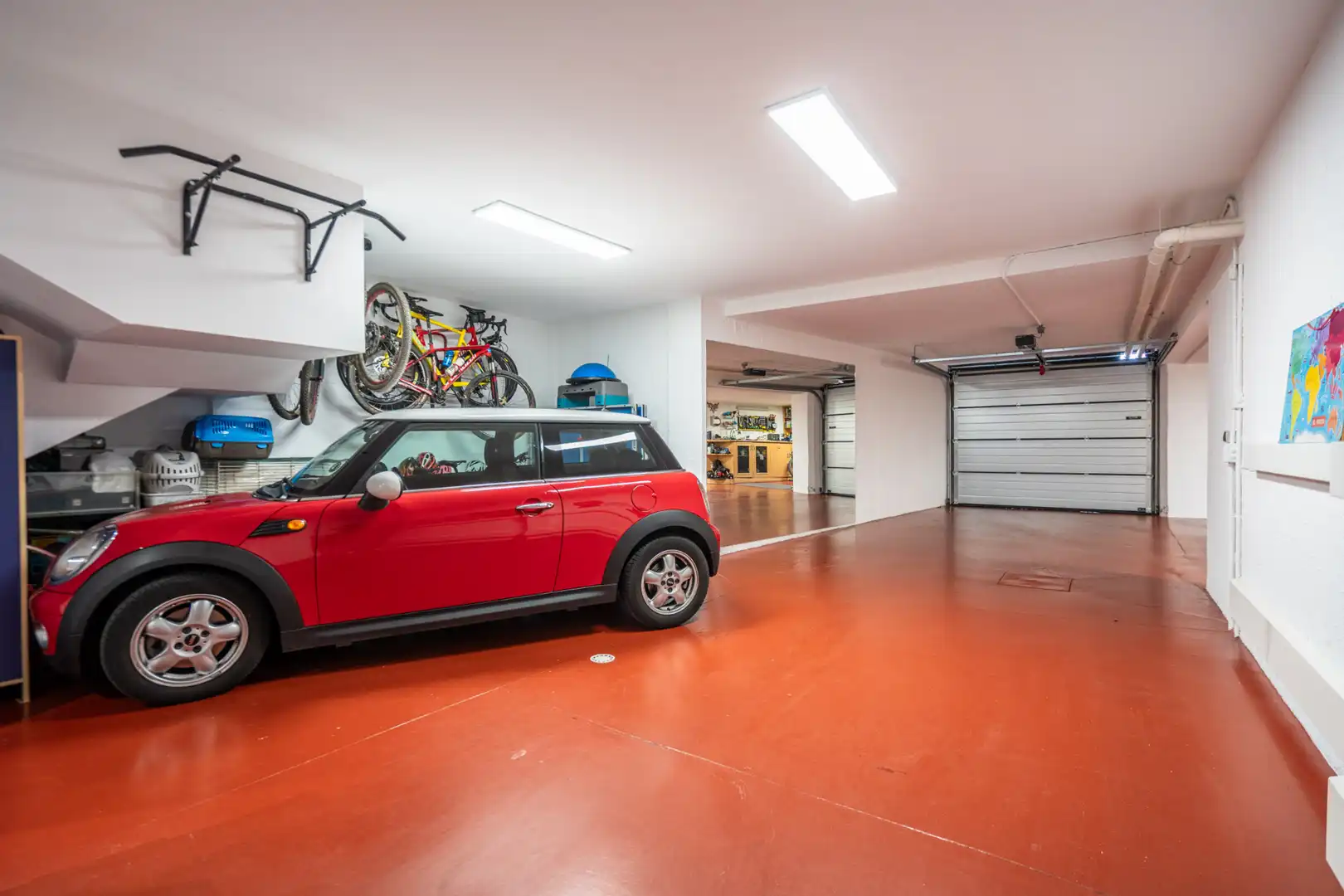 Parking de Casa adosada en venta en Las Rozas de Madrid con Aire acondicionado, Calefacción y Jardín privado