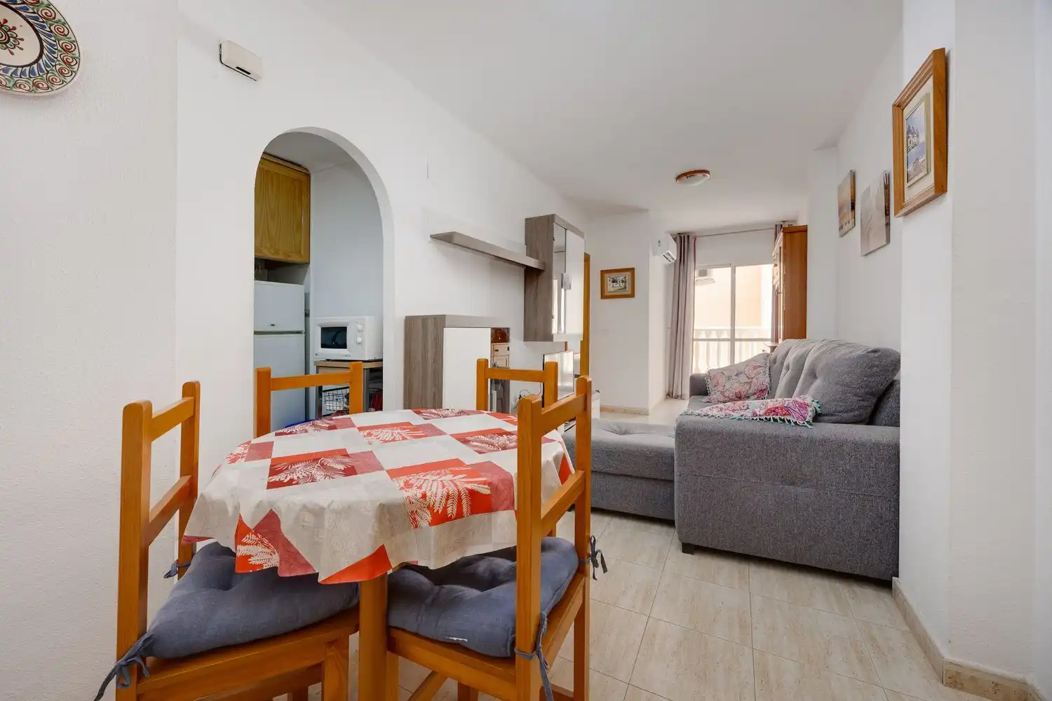 Apartment with terrace for sale in Calle Maestro Francisco Casanovas 2, imagen 6