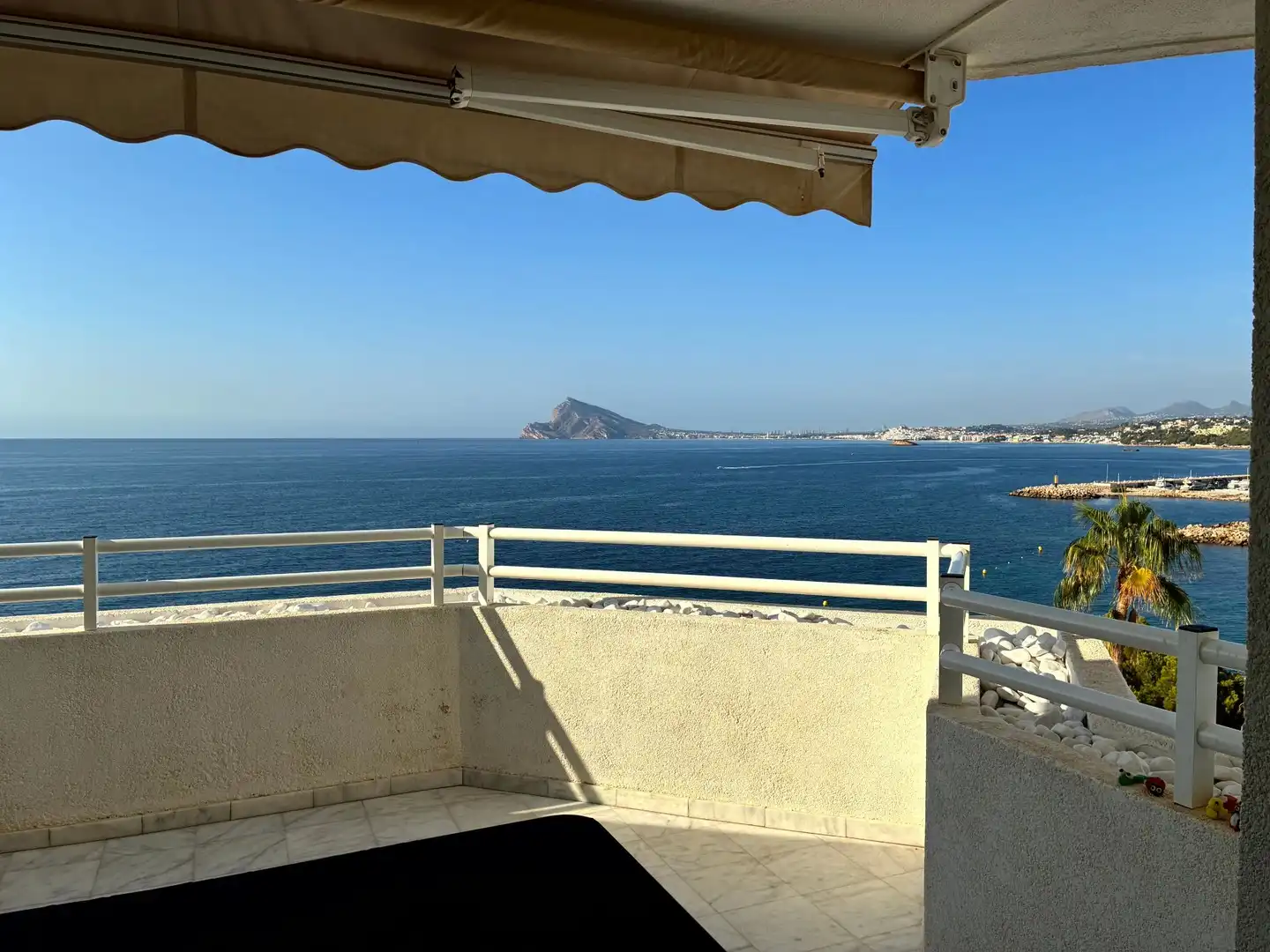 Habitación de Apartamento de alquiler en Altea con Aire acondicionado, Calefacción y Amueblado