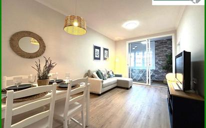 Living room of Flat for sale in  Barcelona Capital  with Parquet flooring and Terrace