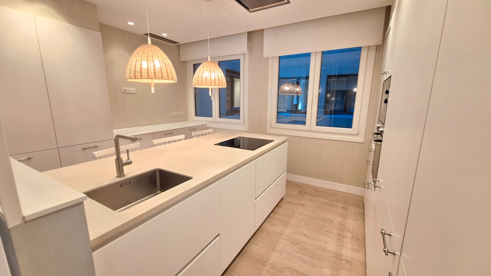 Cocina de Piso de alquiler en Bilbao  con Calefacción, Terraza y Trastero