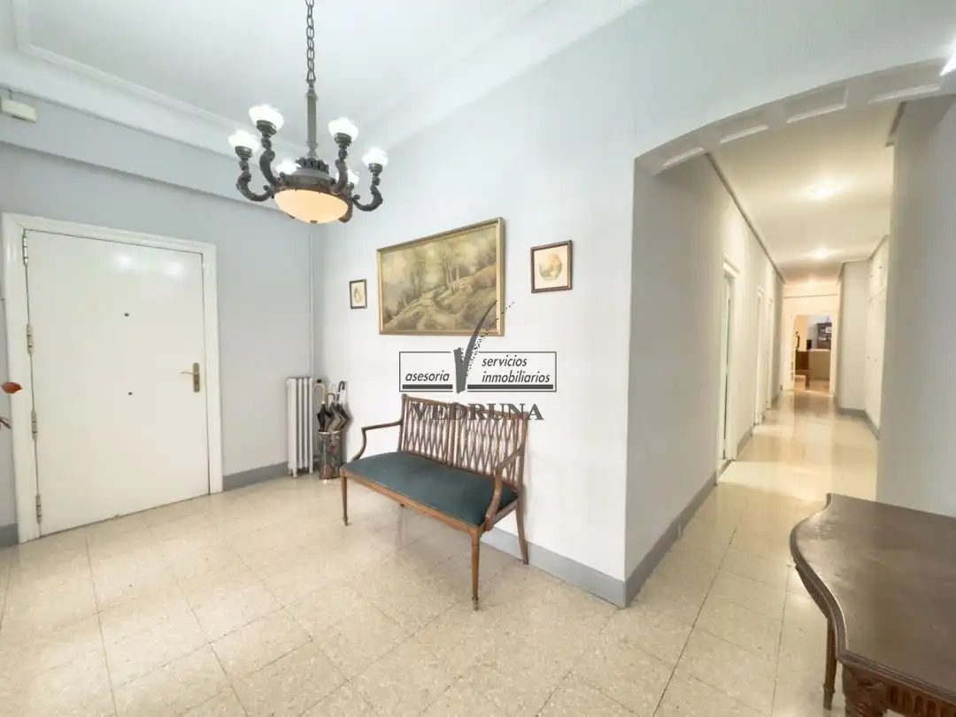 Flat for sale in Zaragoza  with Air Conditioner and Heating