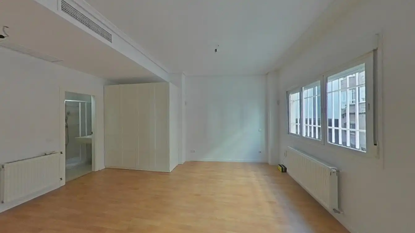 Wohnung zum Verkauf in Madrid mit Heizung, Parkett und Abstellraum