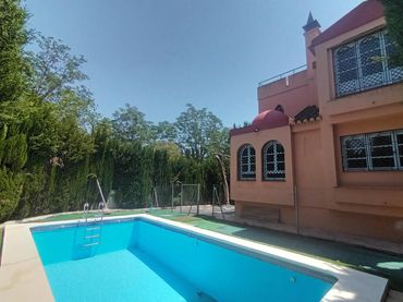 Villa con balcone in affitto a El Chaparral - Villas Blancas