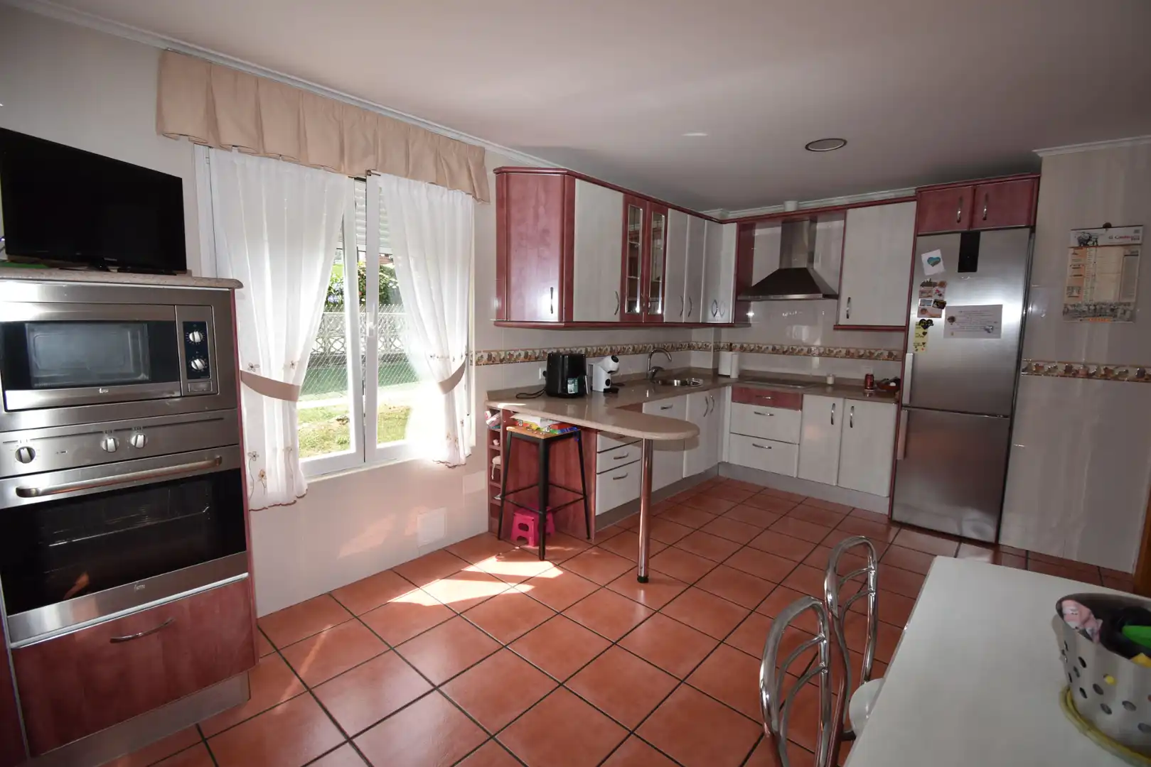 Cocina de Casa o chalet en venta en Bárcena de Cicero con Calefacción, Jardín privado y Terraza
