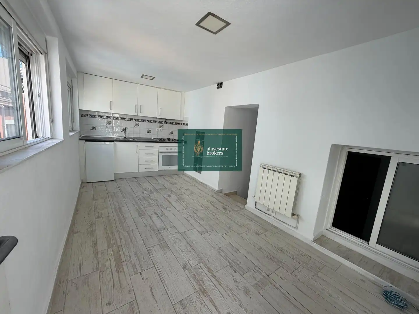 Cocina de Edificio en venta en Alicante / Alacant