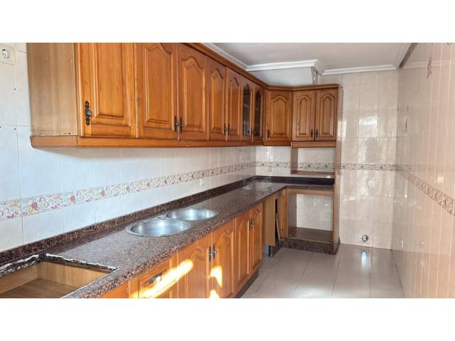 Casa adosada en Venta en Centro
