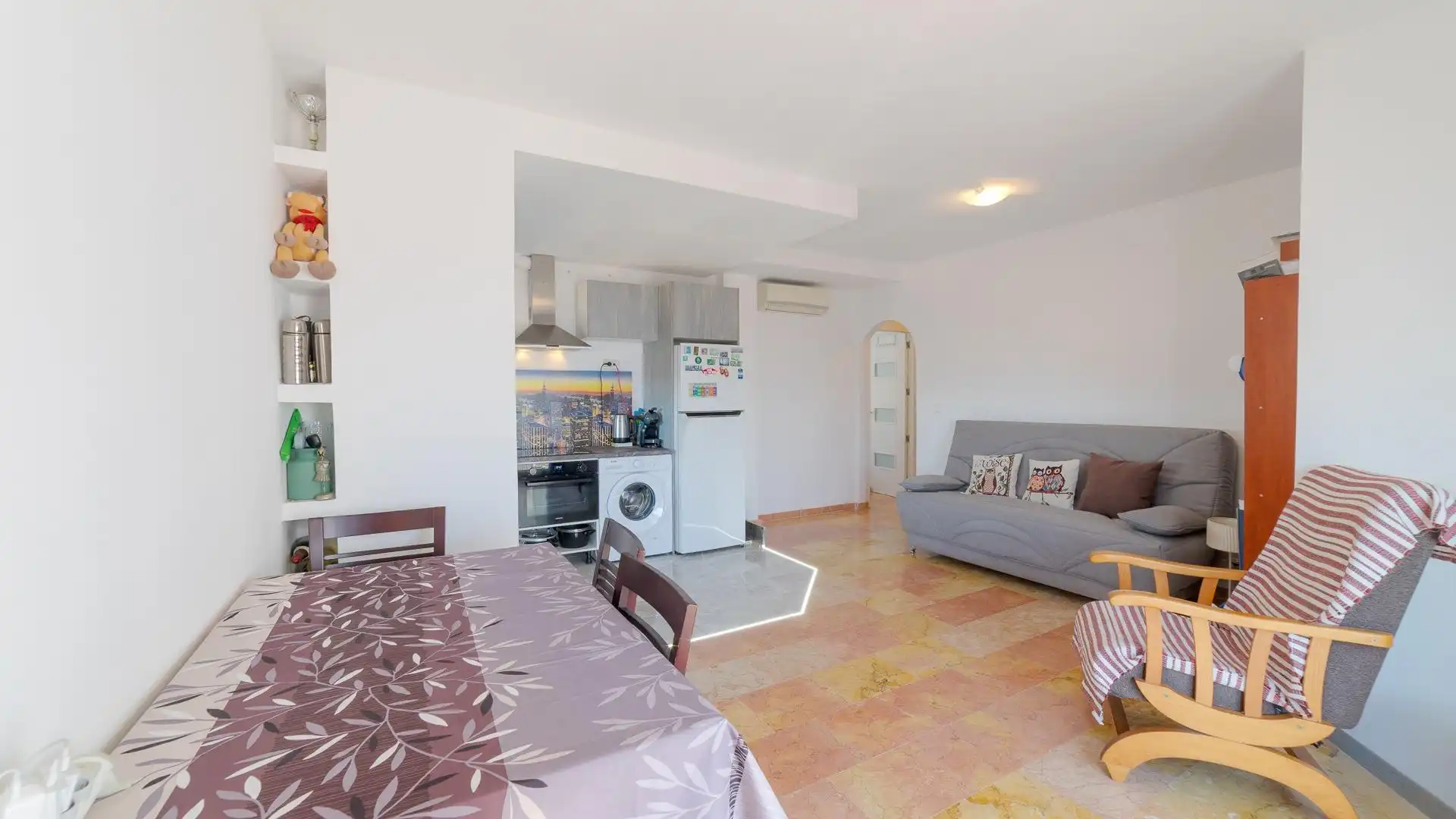 Sala de estar de Ático en venta en Torrevieja con Aire acondicionado, Terraza y Trastero