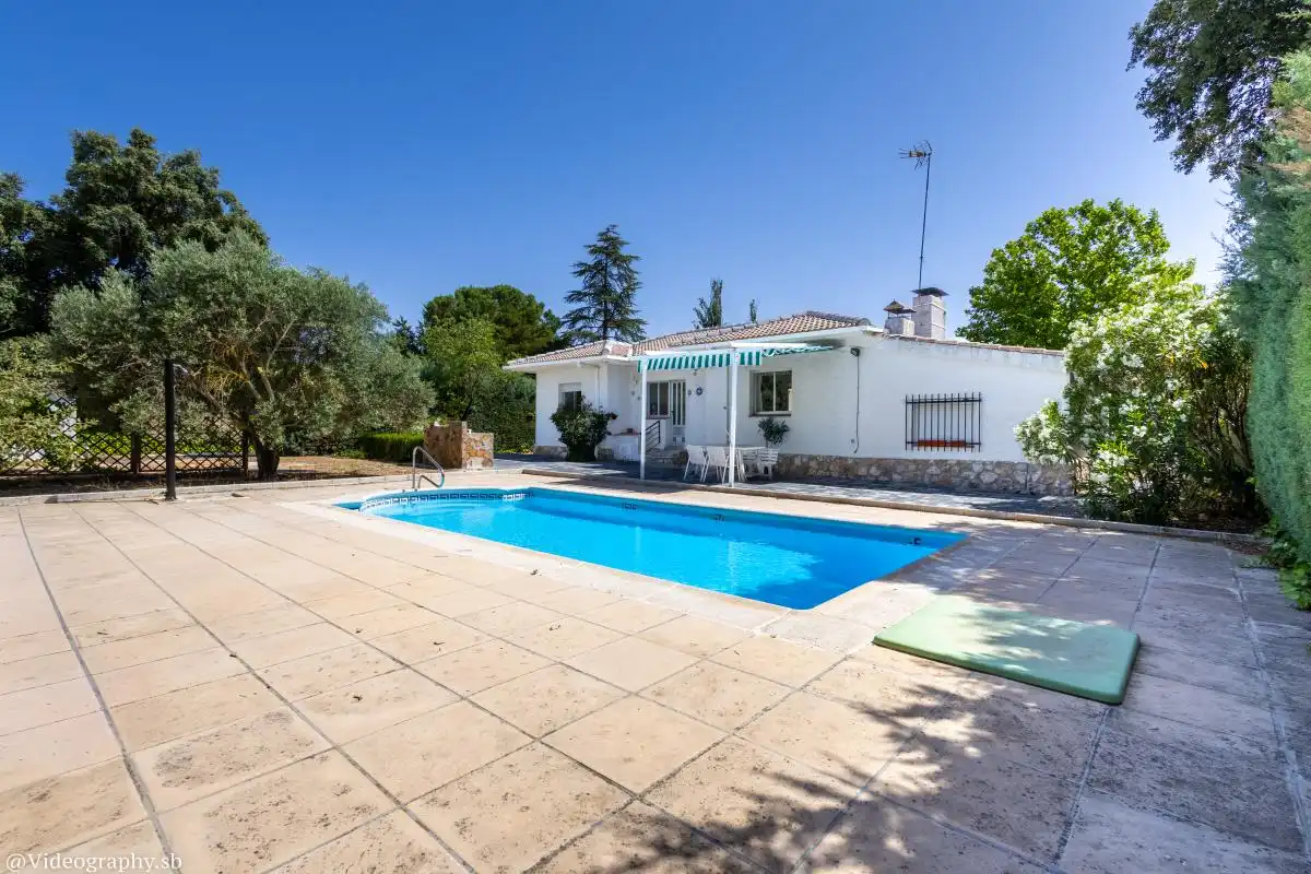 Swimming pool of Houses for sale in Nuevo Baztán  with Heating, Private garden and Swimming Pool