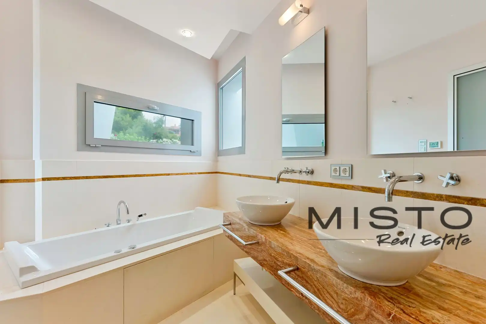 Terraced house with pool for sale in Calle Verdi-ur Sierra Blanca, imagen 14