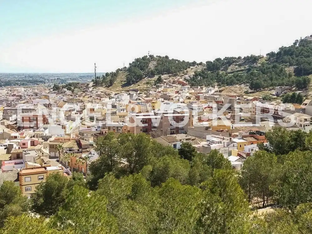Garaje en venta en Llíria