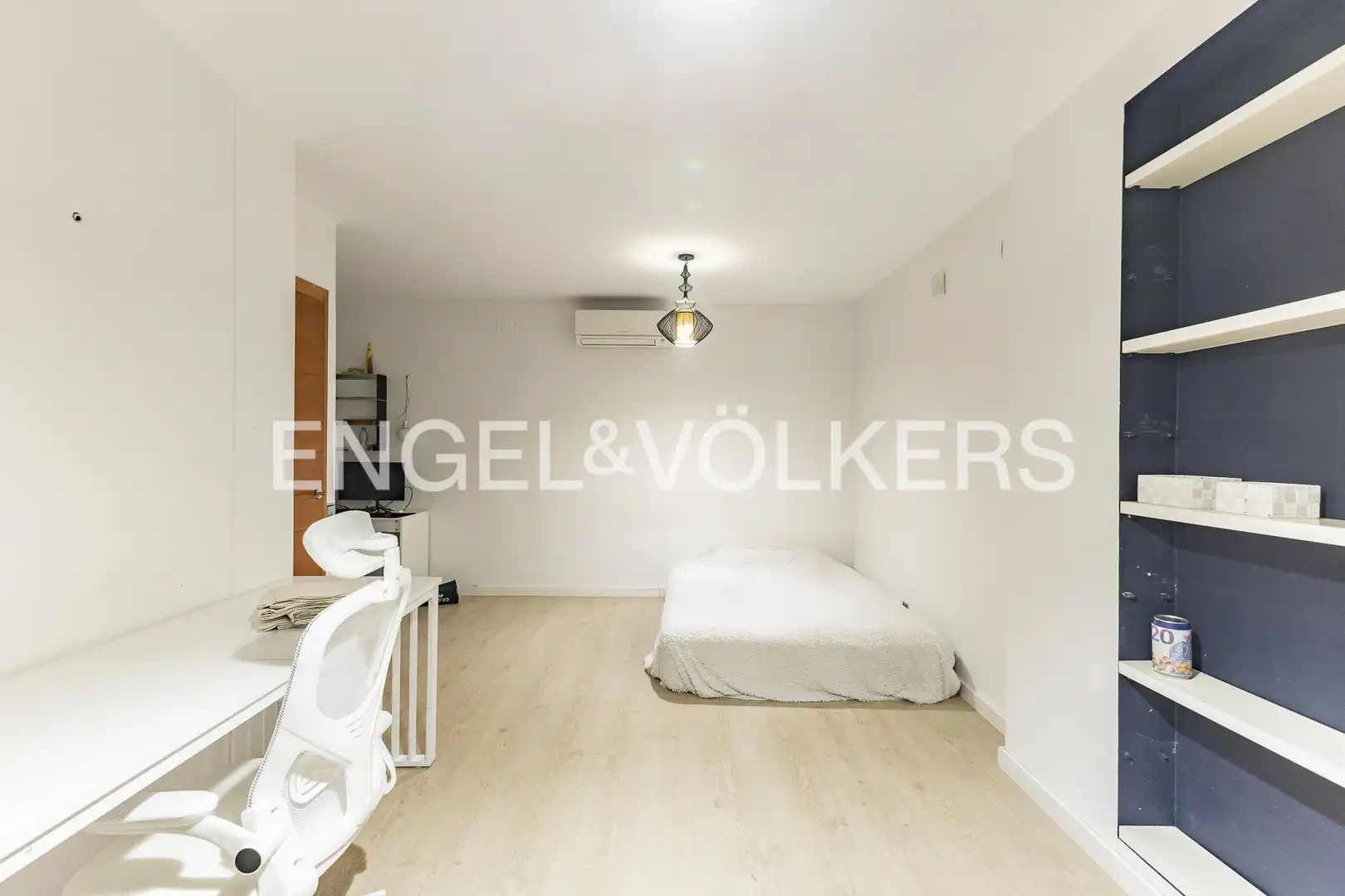 Houses for sale in Dosrius  with Air Conditioner, Heating and Private garden