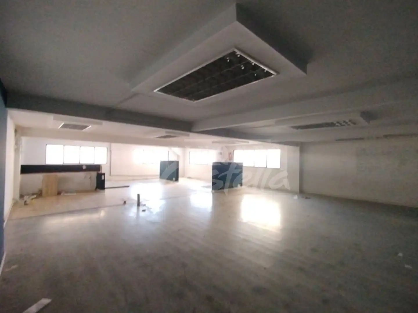 Nave industrial in vendita a El Palau - Escorxador, imagen 8