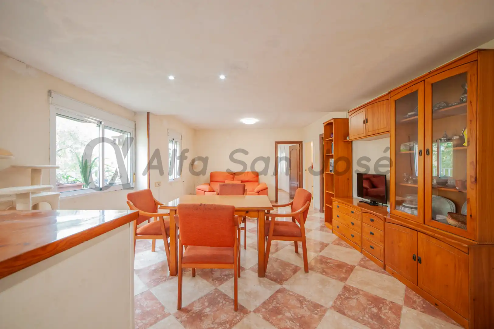 Living room of Flat for sale in Sevilla  with Furnished and Oven