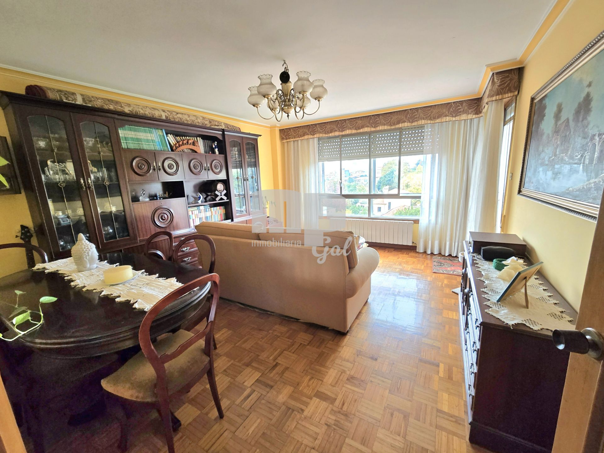 Living room of Flat for sale in Vigo   with Heating, Terrace and Storage room
