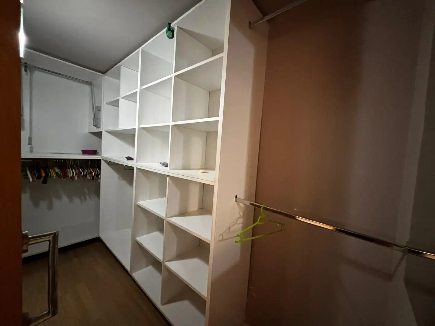 Erdgeschoss zum Verkauf in Badalona mit Klimaanlage, Heizung und Parkett