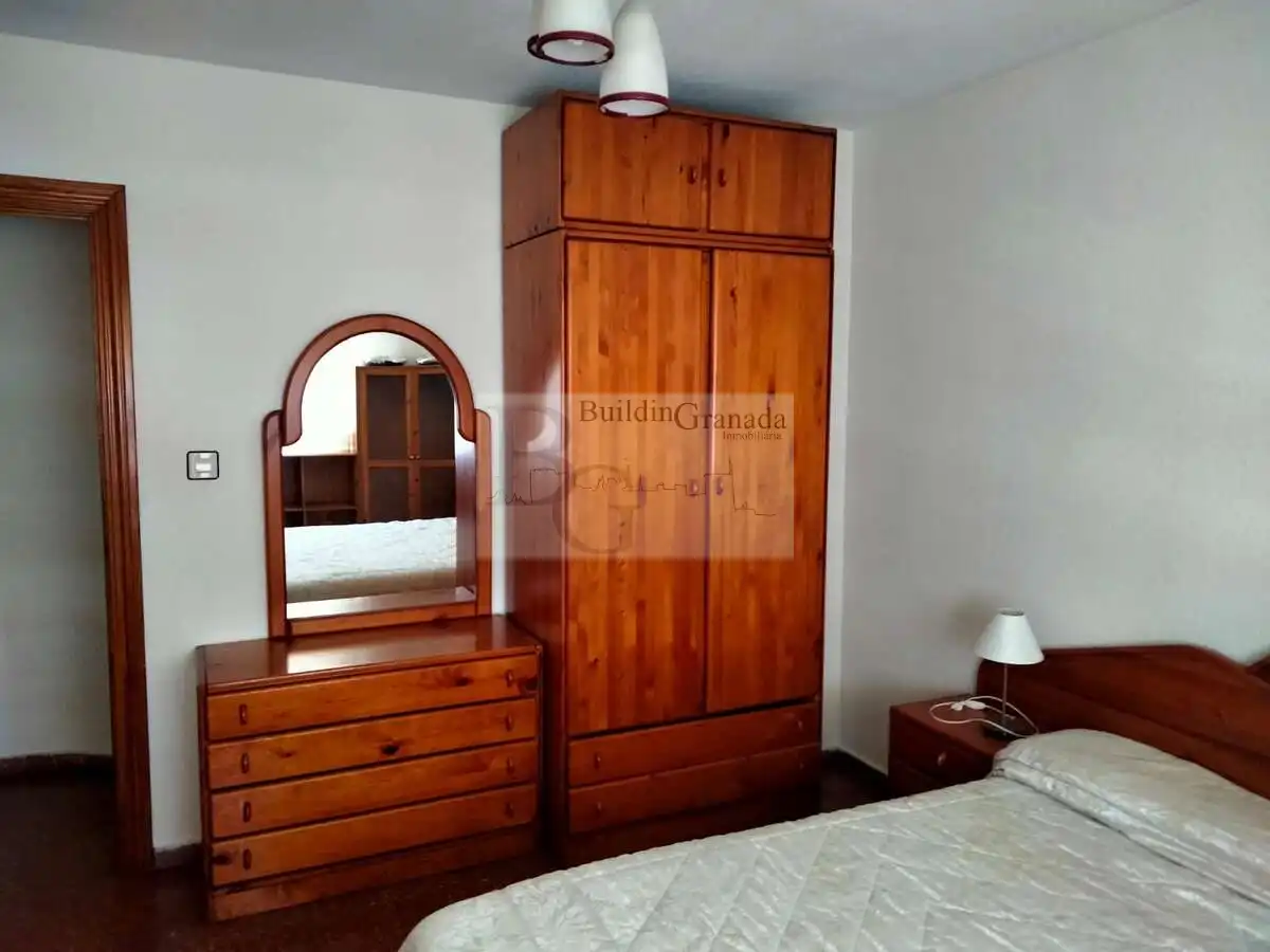 Schlafzimmer von Wohnung zur Miete in Granada mit Heizung, Terrasse und Möbliert