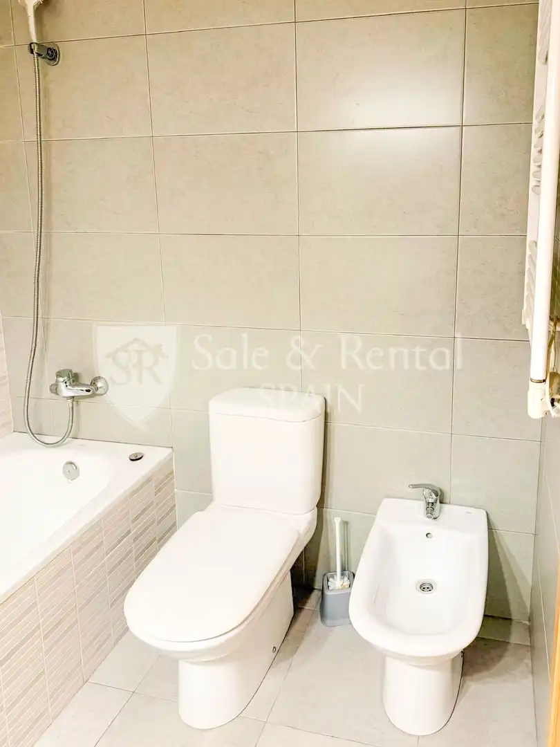 Baño de Piso en venta en Blanes con Calefacción y Terraza