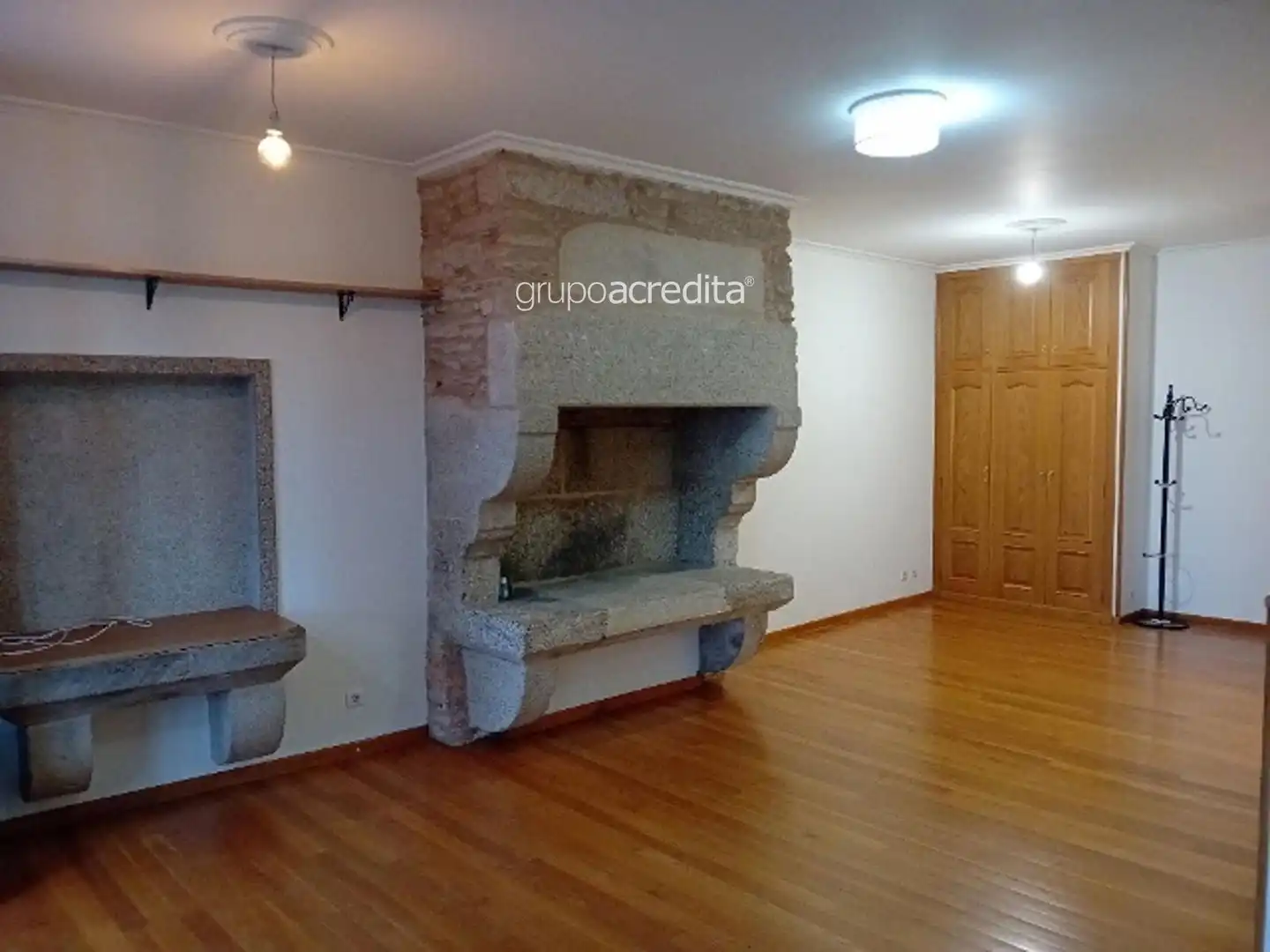 Pis en venda en Santiago de Compostela  amb Calefacció, Parquet i Terrassa