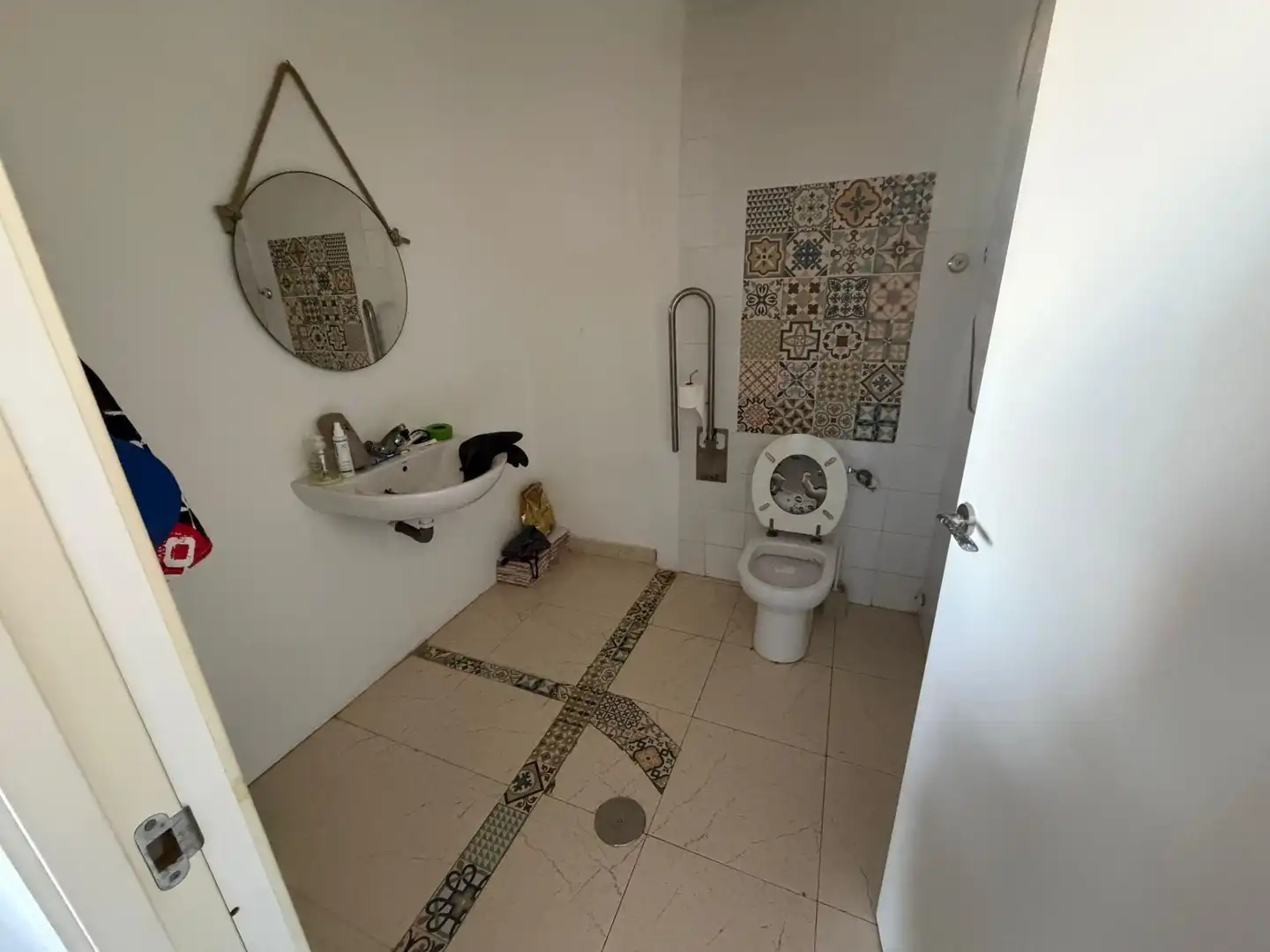Baño de Local en venta en Cádiz
