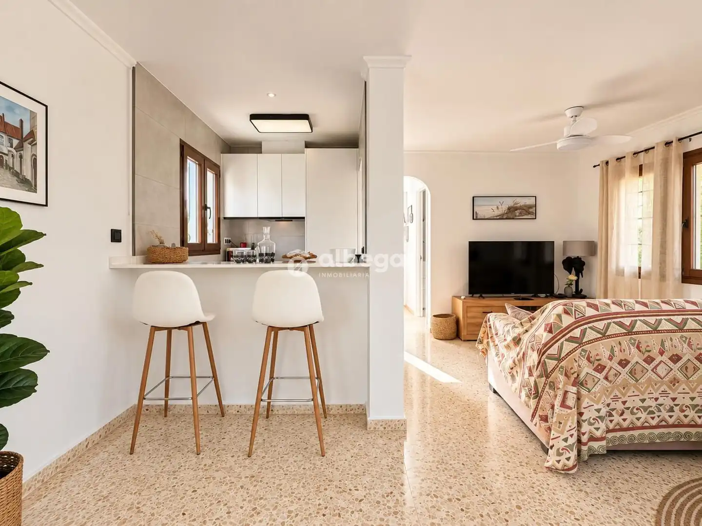 Detached house with pool to rent in Oliba, imagen 2
