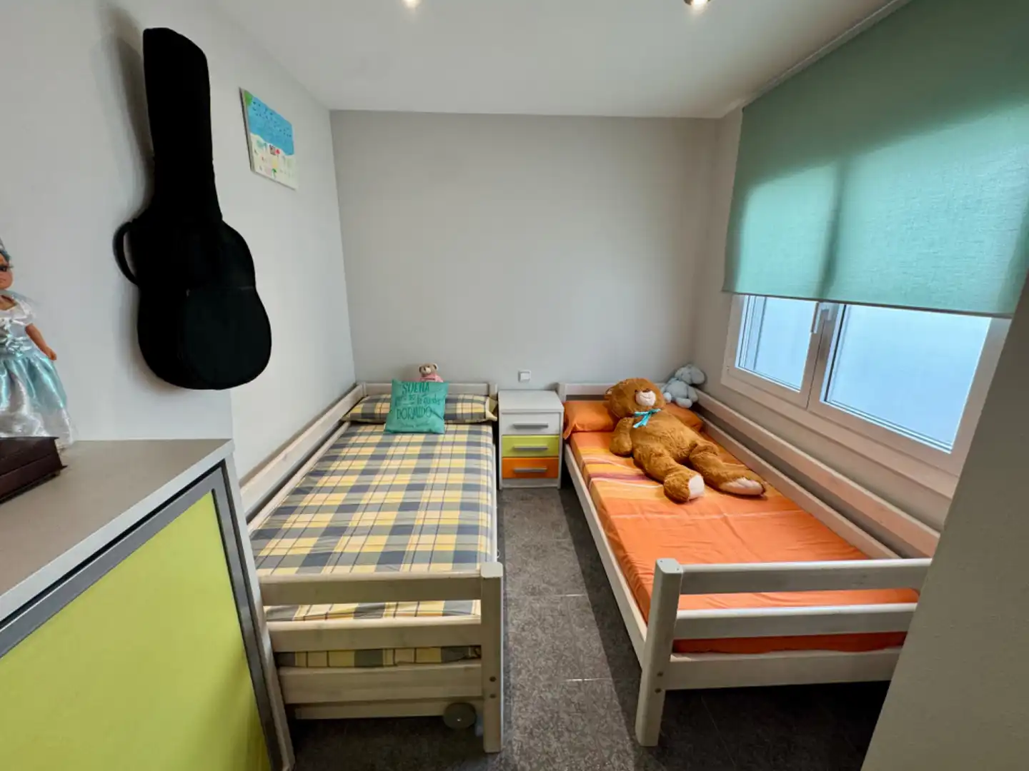 Habitación de Piso en venta en Sant Boi de Llobregat con Aire acondicionado, Terraza y Trastero