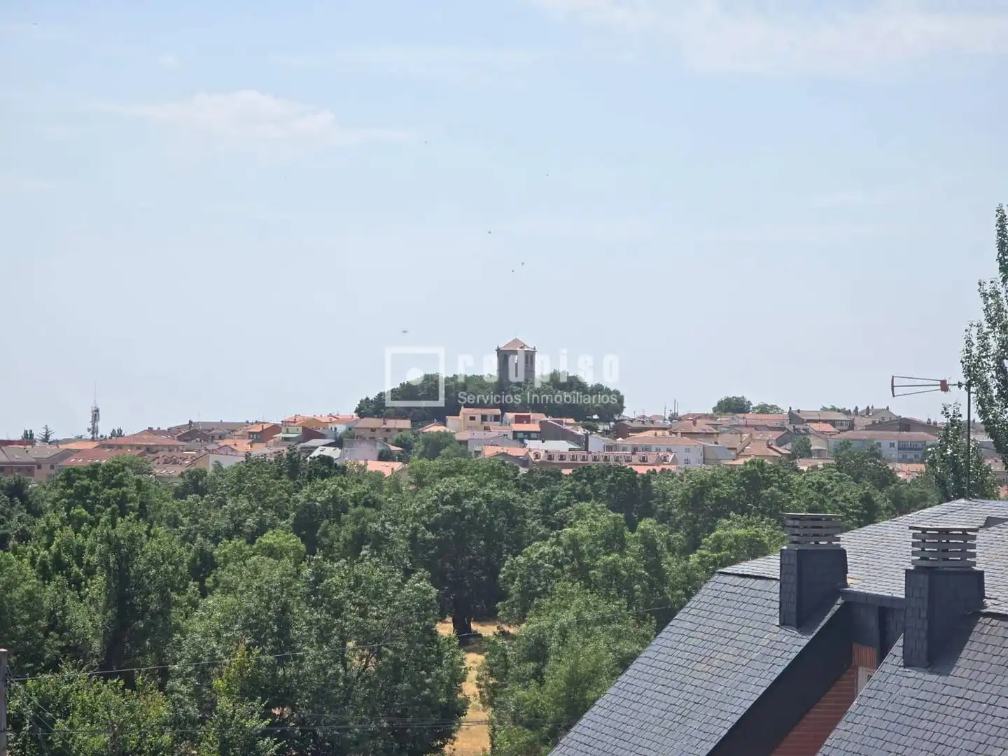 Vista exterior de Ático en venta en Guadarrama con Calefacción, Jardín privado y Parquet