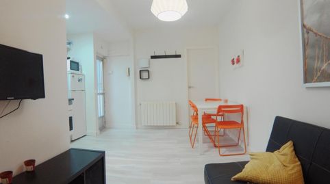 Foto 4 de Apartamento de alquiler en Los Cármenes, Madrid Capital