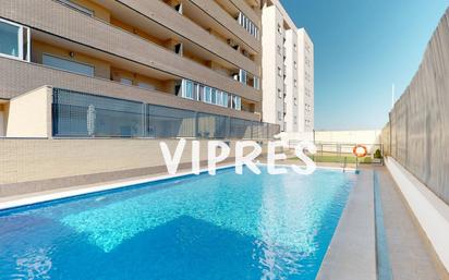 Swimming pool of Flat for sale in Cáceres Capital  with Air Conditioner, Heating and Terrace