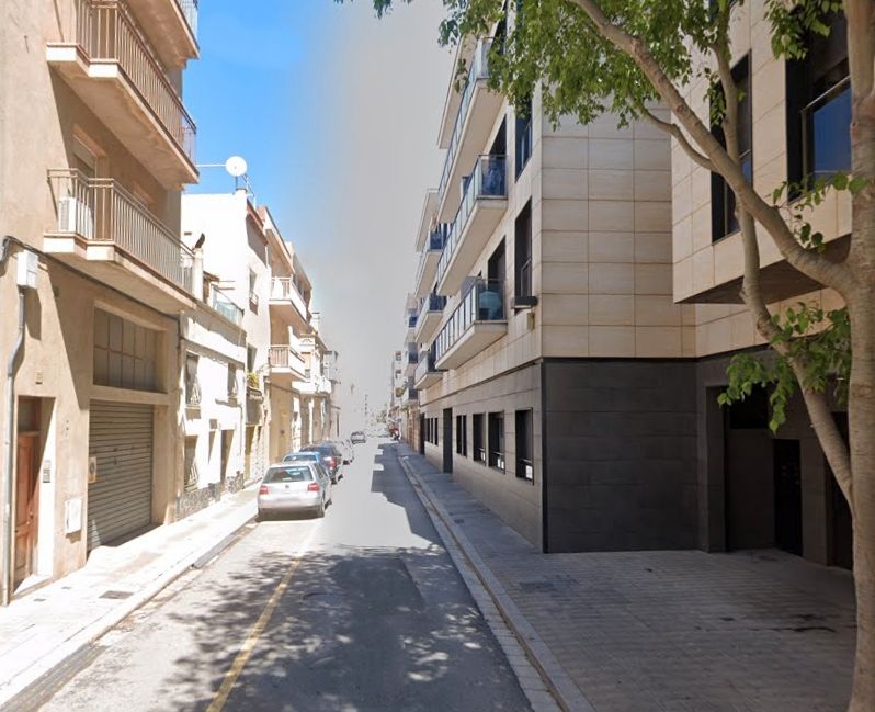 Exterior view of Flat for sale in Figueres