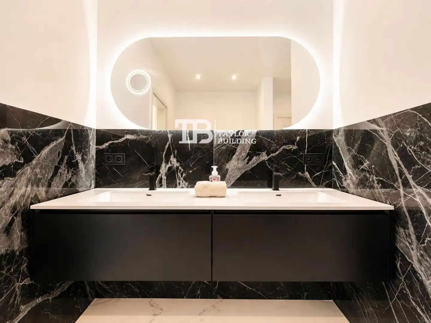 Bathroom of Houses for sale in Calvià  with Air Conditioner, Heating and Terrace