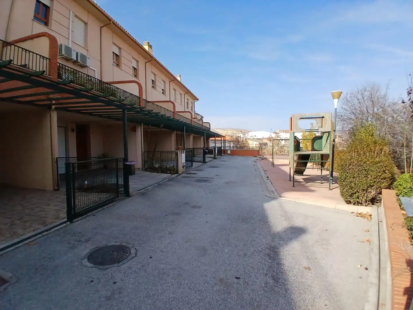 Parking de Casa adosada en venta en Baza con Terraza