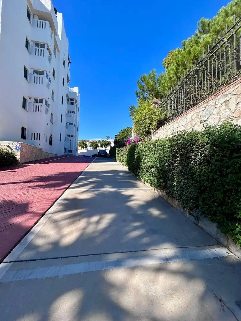 Vista exterior de Pis en venda en Playamar - Benyamina