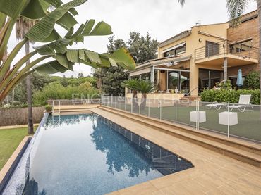 Maison avec balcon à vendre à Montalnou - Milans del Bosc