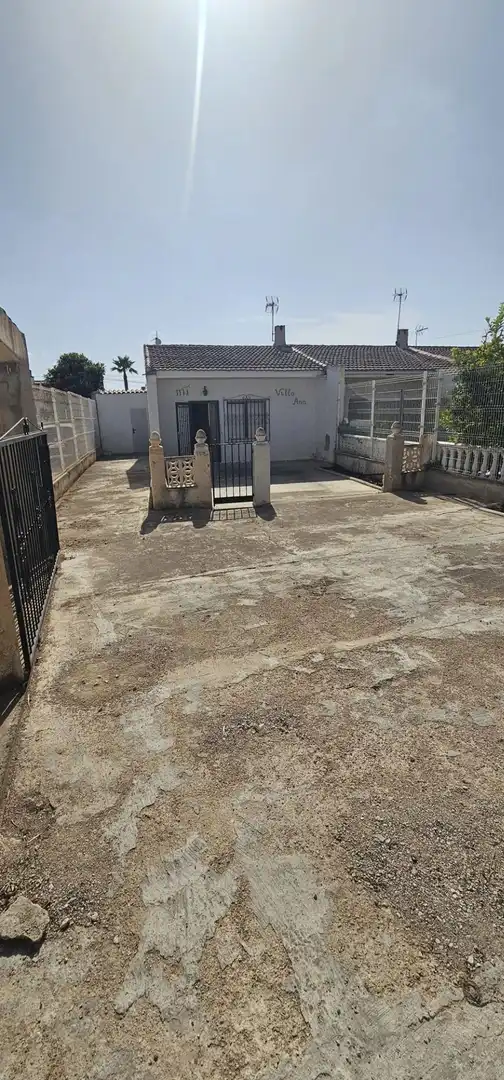 Casa adosada en venta en Torrevieja con Jardín privado, Trastero y Amueblado
