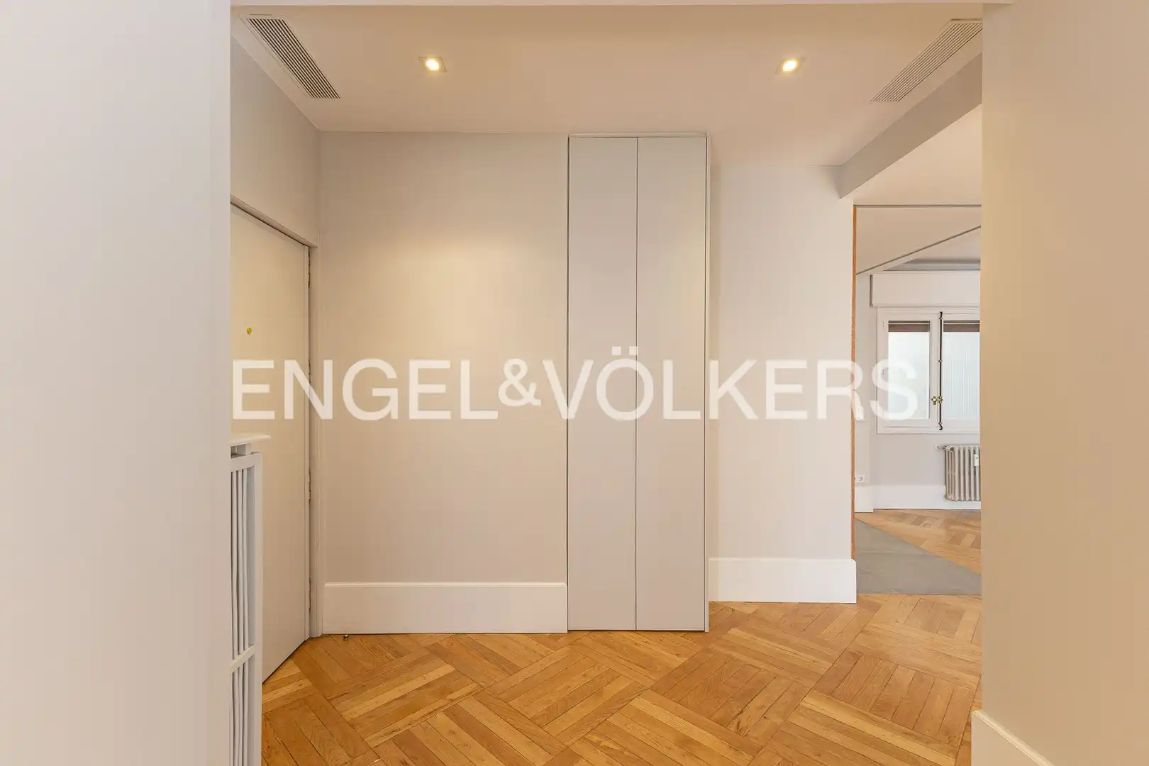 Wohnung zur Miete in Madrid mit Klimaanlage, Heizung und Parkett