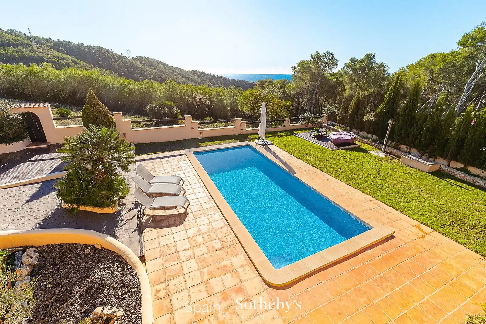 Piscina de Casa o chalet en venta en Olivella con Aire acondicionado, Calefacción y Jardín privado