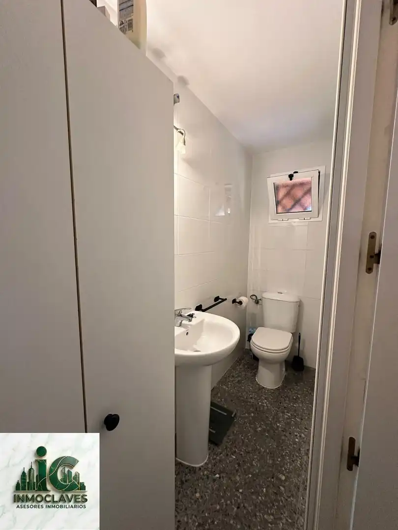Bathroom of Detached homes for sale in Algeciras  with Private garden, Swimming Pool and Community pool