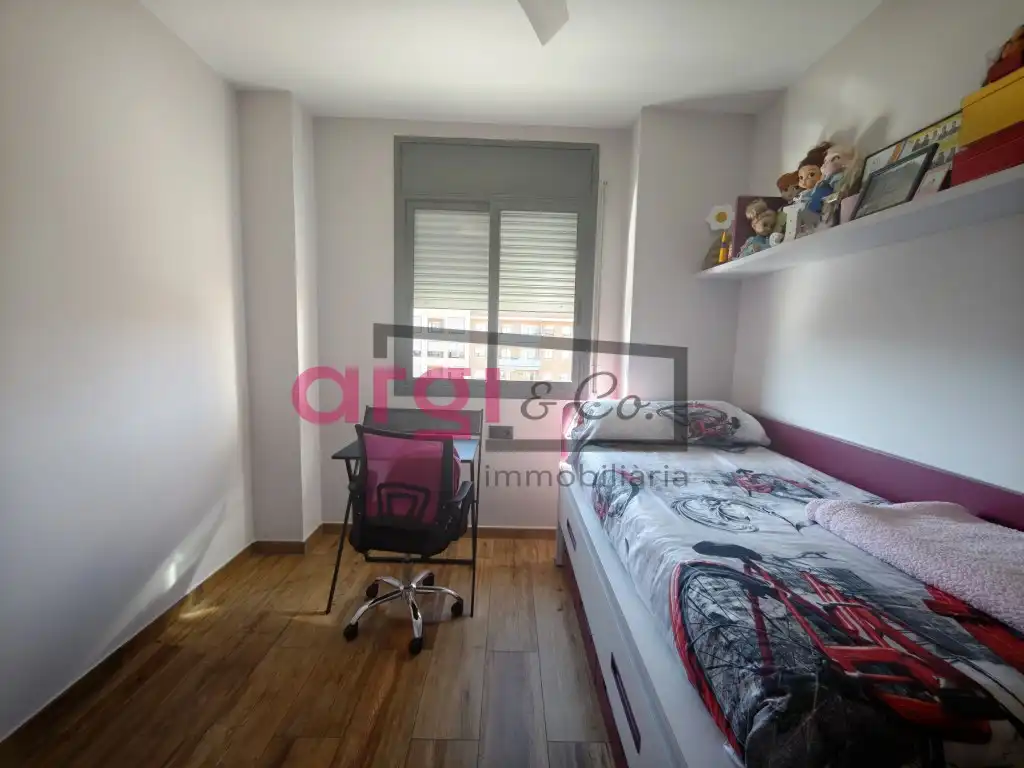 Habitación de Ático en venta en Viladecans con Terraza y Balcón